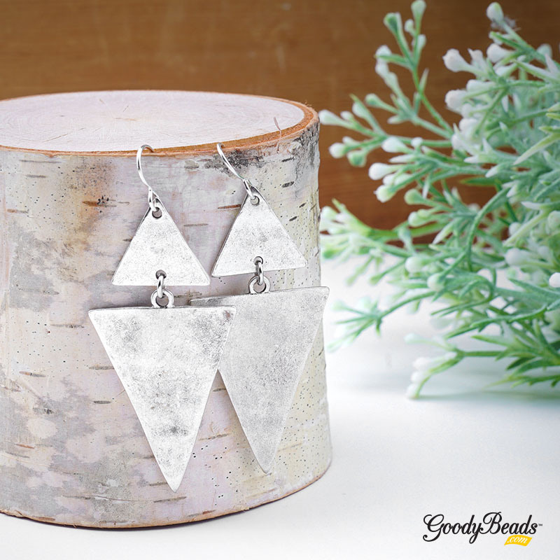 GoodyBeads.com Blog | FREE tutorial : Easy DIY Geometric Triangle Earrings